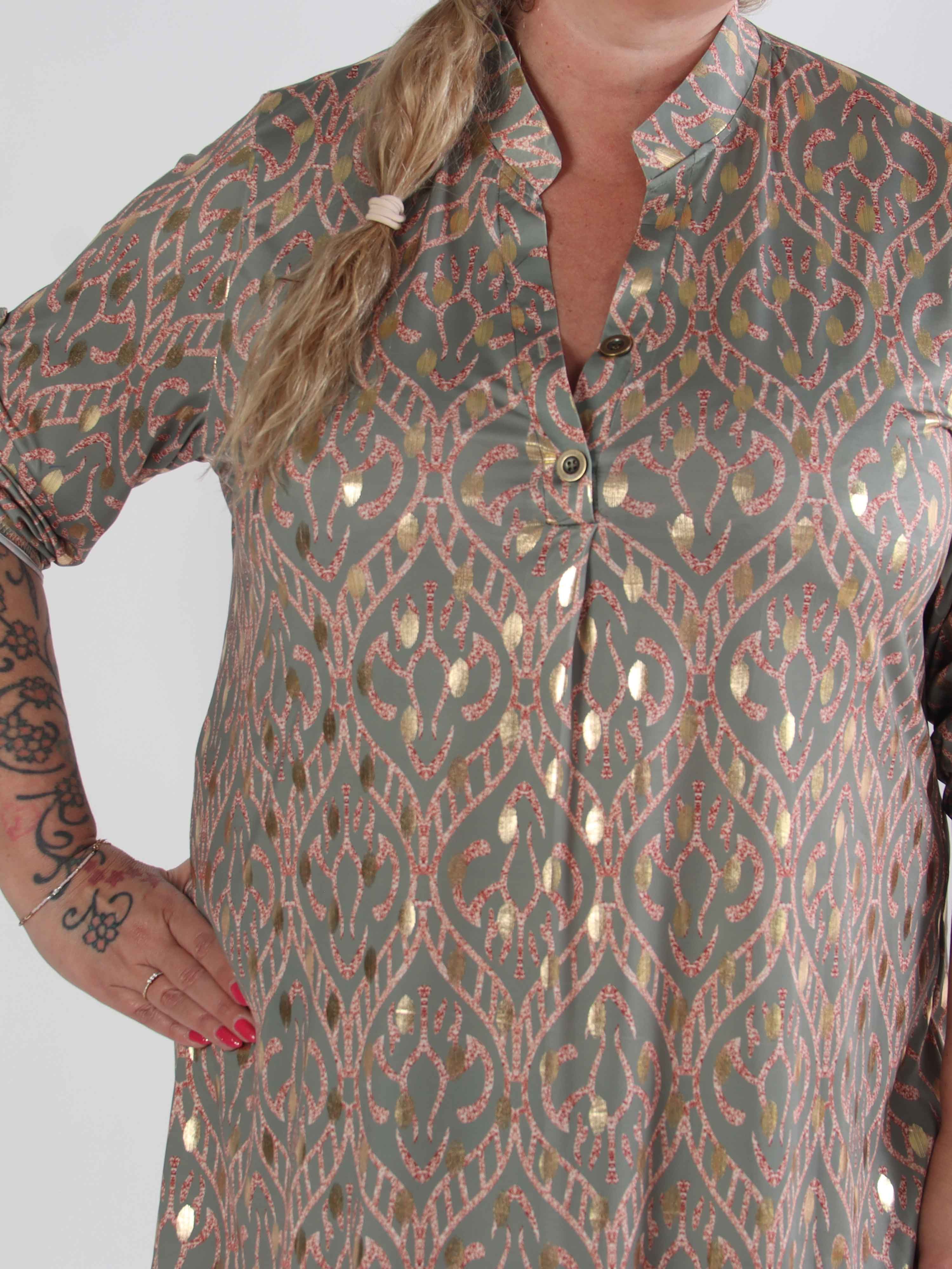 Ebba Boho Long - Elastisk plus size mønstret kjole med guld prikker